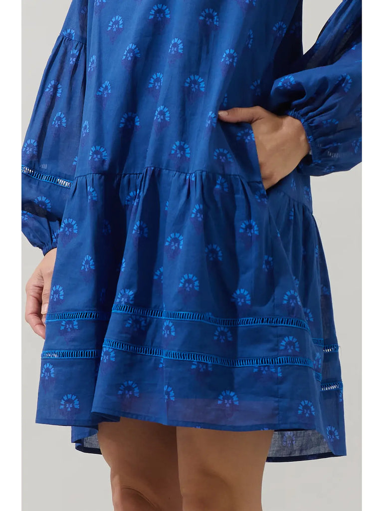 Briza Medallion Ivonna Shift Mini Dress