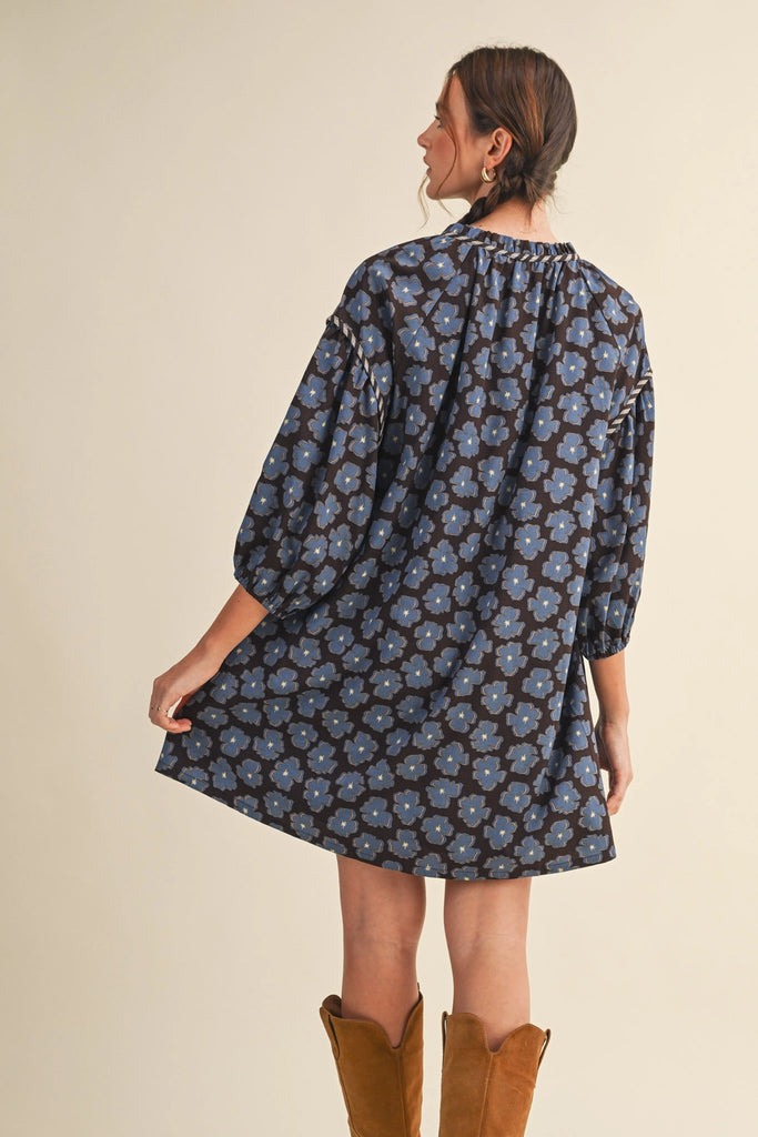 FINAL SALE - Contrast Floral Mini Shift Dress