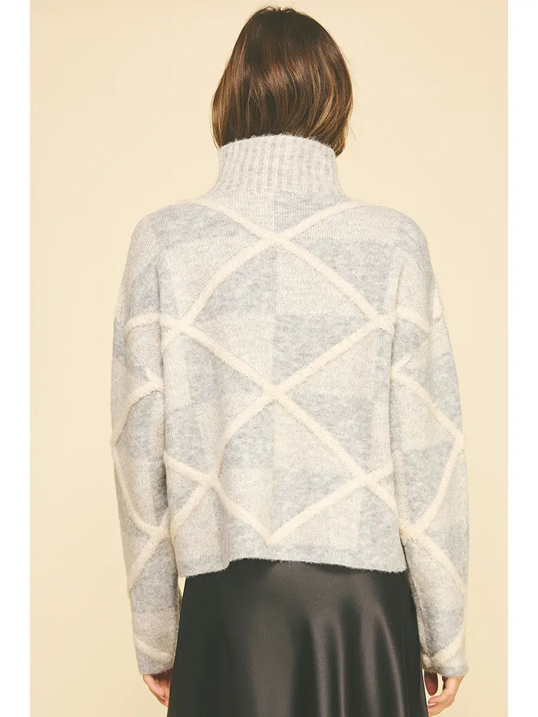 FINAL SALE - Diamond Pattern Turtle Neck Sweater