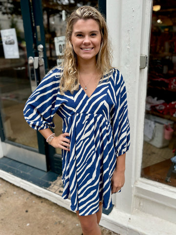 Geometric Print Short Puff Sleeve Top